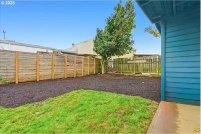 1124 NE 81st Ave, Portland, OR 97213 - Photo 29