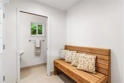 13740 Fielding Rd, Lake Oswego, OR 97034 - Photo 47