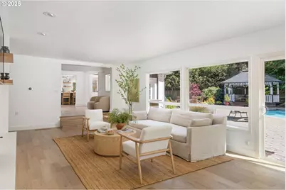 13740 Fielding Rd, Lake Oswego, OR 97034 - Photo 11