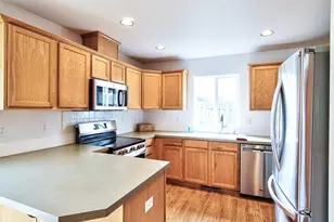 23041 SW Schamburg Dr, Sherwood, OR 97140 - Photo 7