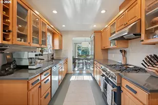 112 W 35th St, Vancouver, WA 98660 - Photo 11