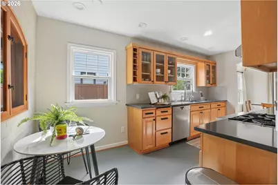 112 W 35th St, Vancouver, WA 98660 - Photo 15