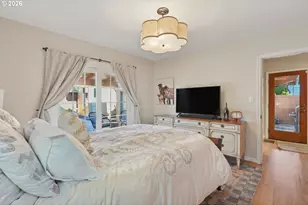 112 W 35th St, Vancouver, WA 98660 - Photo 17