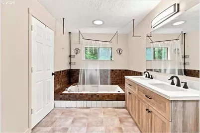 15338 Holcomb Blvd, Oregon City, OR 97045 - Photo 19