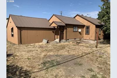 218 S 19th St, Springfield, OR 97477 - Photo 9