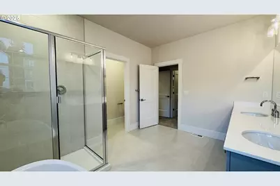 11691 SW Hayrick Ter, Beaverton, OR 97007 - Photo 35