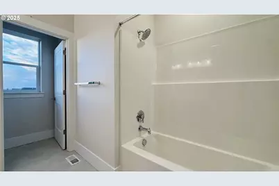 11691 SW Hayrick Ter, Beaverton, OR 97007 - Photo 31