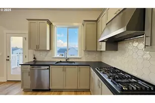 11691 SW Hayrick Ter, Beaverton, OR 97007 - Photo 15