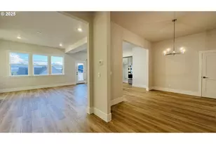 11691 SW Hayrick Ter, Beaverton, OR 97007 - Photo 9