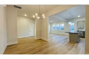 11691 SW Hayrick Ter, Beaverton, OR 97007 - Photo 25