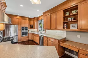 15630 SW Brighton Ct, Beaverton, OR 97007 - Photo 9