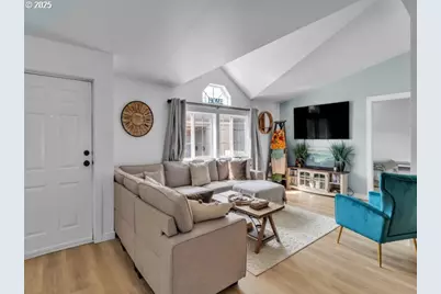 1000 S McKern Ct #61, Newberg, OR 97132 - Photo 3