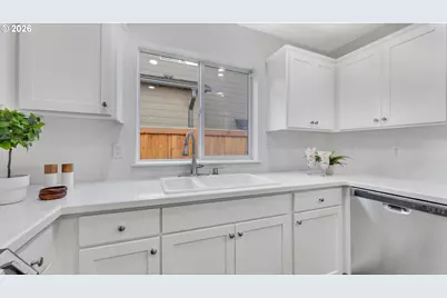 16927 SW 123rd Ave, Portland, OR 97224 - Photo 11