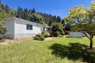 76582 Davis Rd, Oakridge, OR 97463 - Photo 21