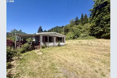 76582 Davis Rd, Oakridge, OR 97463 - Photo 3