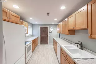 232 E Carolina St, Lebanon, OR 97355 - Photo 9