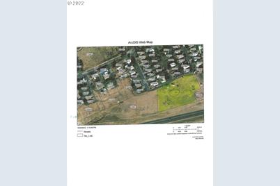 Sw 9th, Pendleton, OR 97801 - Photo 1