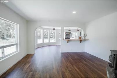 28788 Gimpl Hill Rd, Eugene, OR 97402 - Photo 5