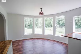 28788 Gimpl Hill Rd, Eugene, OR 97402 - Photo 11