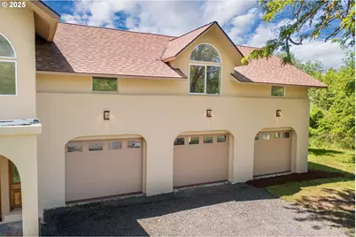28788 Gimpl Hill Rd, Eugene, OR 97402 - Photo 43