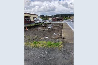 402 SE Main St, Estacada, OR 97023 - Photo 1
