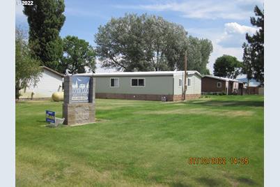 65366 Hwy 31, Silver Lake, OR 97638 - Photo 1