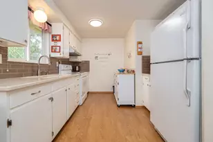 1392 SW Myrtle St, Dundee, OR 97115 - Photo 9