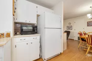 1392 SW Myrtle St, Dundee, OR 97115 - Photo 13