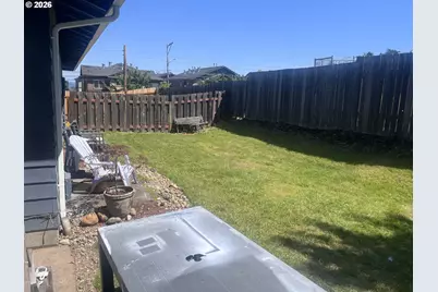 970 NW Wonderview Ct, Gresham, OR 97030 - Photo 7