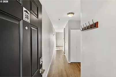 410 NW Uptown Ter #3B, Portland, OR 97210 - Photo 5