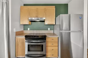 410 NW Uptown Terrace, Portland, OR 97210 - Photo 15