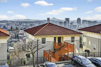 410 NW Uptown Ter #3B, Portland, OR 97210 - Photo 1