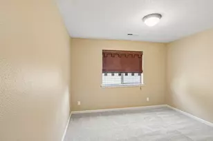 5372 NW Primino Ave, Portland, OR 97229 - Photo 31