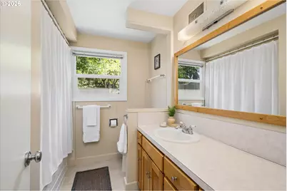 190 W 36th Ave, Eugene, OR 97405 - Photo 25