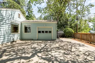 190 W 36th Ave, Eugene, OR 97405 - Photo 3