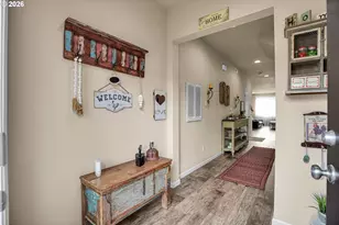 7379 NW 170th Ave, Portland, OR 97229 - Photo 3
