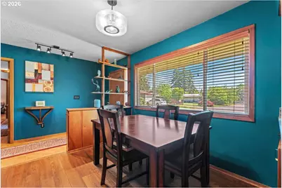 10910 SE Pardee St, Portland, OR 97266 - Photo 13