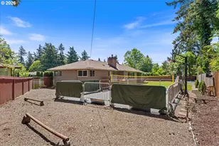10910 SE Pardee St, Portland, OR 97266 - Photo 39