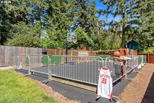 10910 SE Pardee St, Portland, OR 97266 - Photo 45