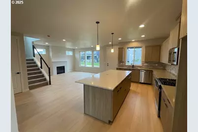 8230 SE Orion Ln SE, Hillsboro, OR 97123 - Photo 5