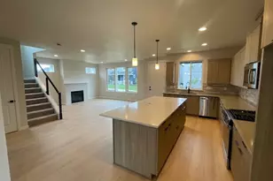 8230 SE Orion Ln SE, Hillsboro, OR 97123 - Photo 5