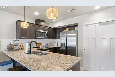 1697 NE 8th St, Hermiston, OR 97838 - Photo 9