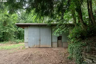 3535 SW Buddington St, Portland, OR 97219 - Photo 23