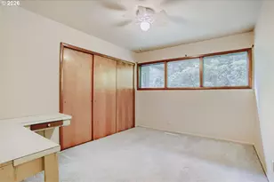 8015 SW Fairway Dr, Portland, OR 97225 - Photo 15