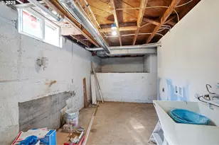 7028 SE 86th Ave, Portland, OR 97266 - Photo 33