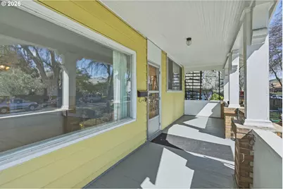 805 E 12th St, The Dalles, OR 97058 - Photo 3