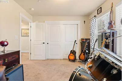 526 NE 77th Ave, Hillsboro, OR 97124 - Photo 33