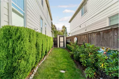 526 NE 77th Ave, Hillsboro, OR 97124 - Photo 47