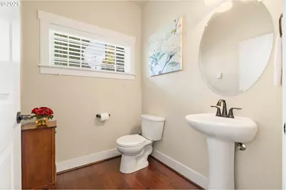526 NE 77th Ave, Hillsboro, OR 97124 - Photo 19