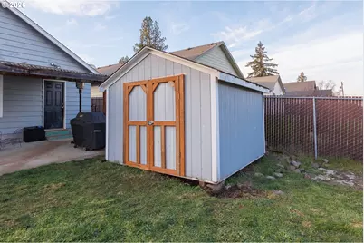 886 SW Birch St, Dallas, OR 97338 - Photo 15
